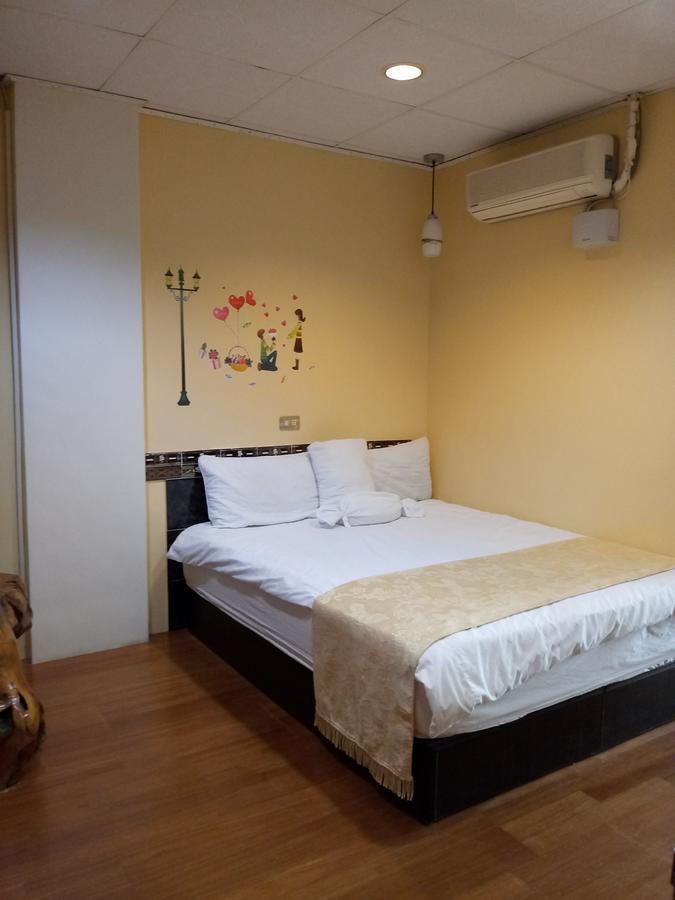 Pu Shi Homestay Yuli Eksteriør billede