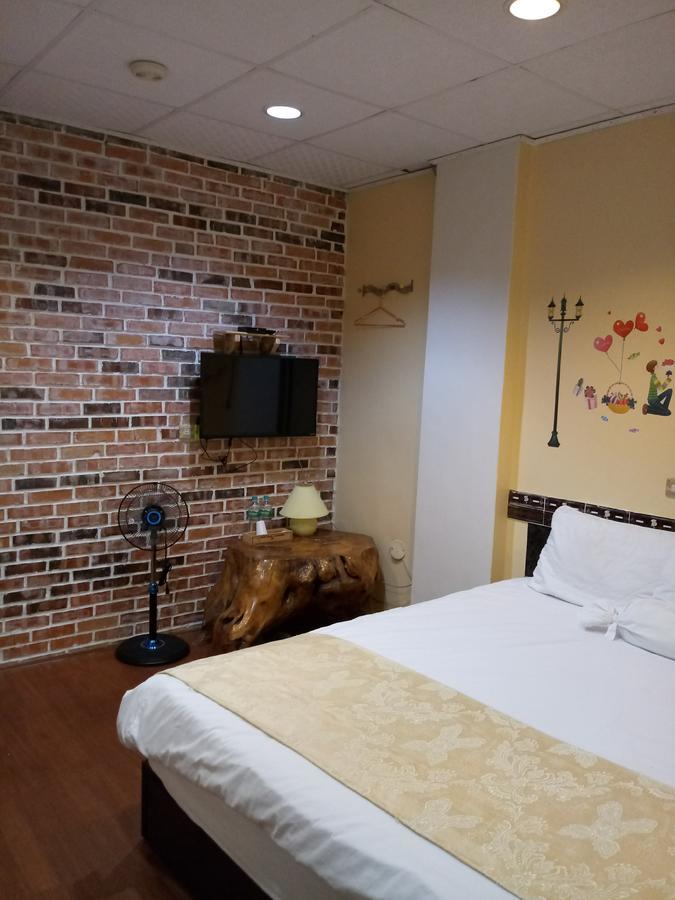 Pu Shi Homestay Yuli Eksteriør billede